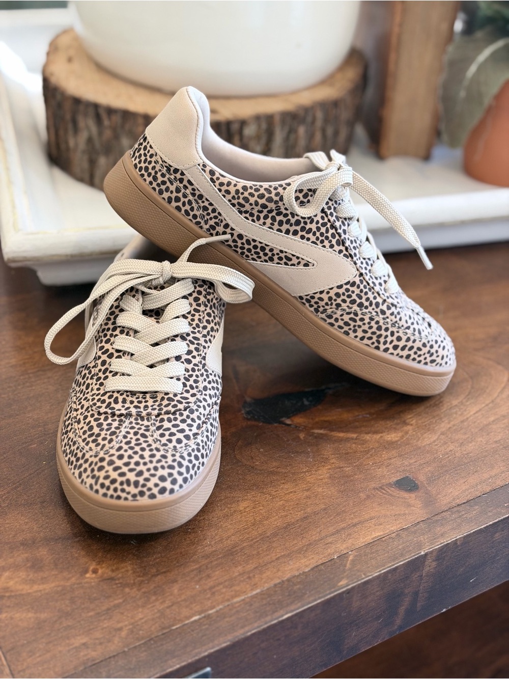 Dolce Vita Leopard Print Low-Top Sneakers. Women’s Sz-6.5 | Athleisure | Animal